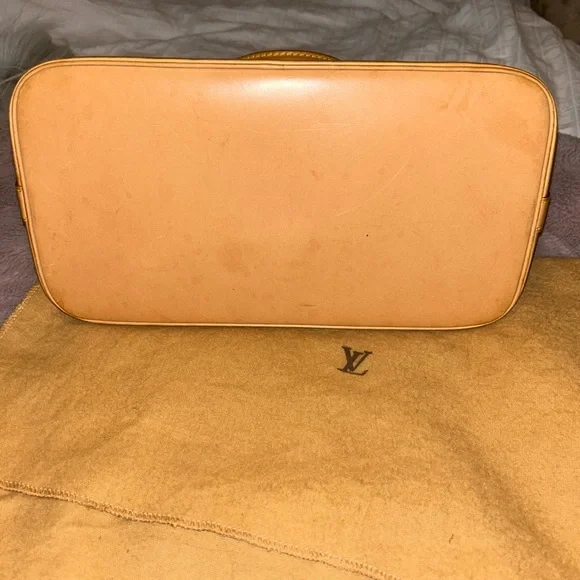 LOUIS VUITTON BAG - Picture 2 of 10